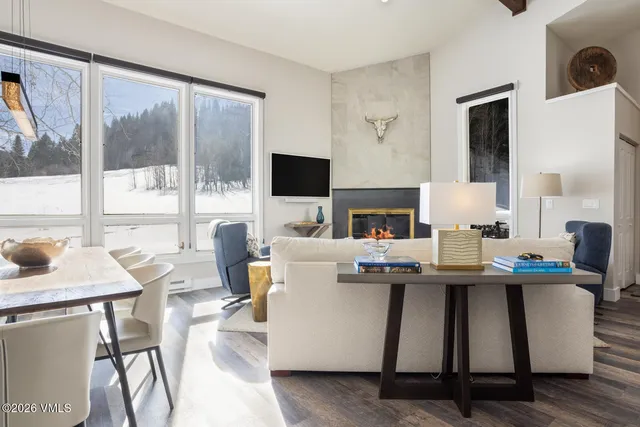 $2,500,000 | 4682 Meadow Drive, Unit E18, Vail, CO 81657