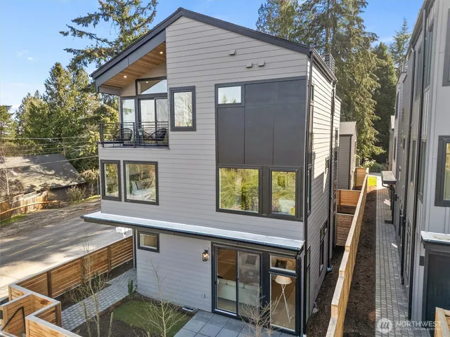 $1,249,000 | 1261 Northeast 100th Street, Seattle, WA 98115