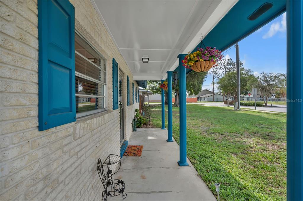2107 High Point Avenue Southwest Winter Haven, FL 33880 - Photo 2 of 46