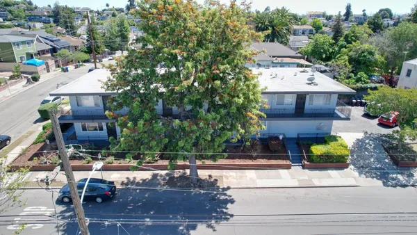 $1,375,000 | 2244 12th Avenue, Oakland, CA 94606
