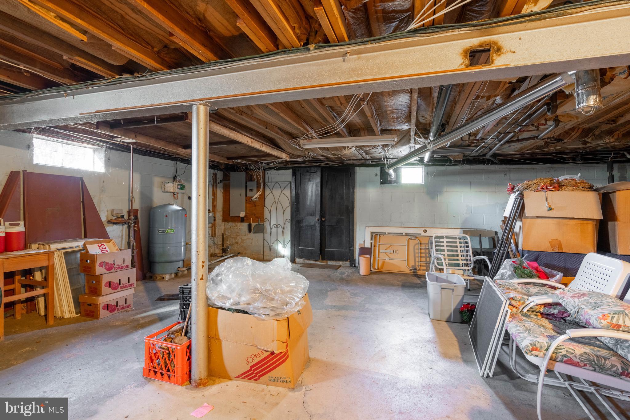 19 Middle Road Hammonton, NJ 08037 - Photo 33 of 52 a gym room with furniture