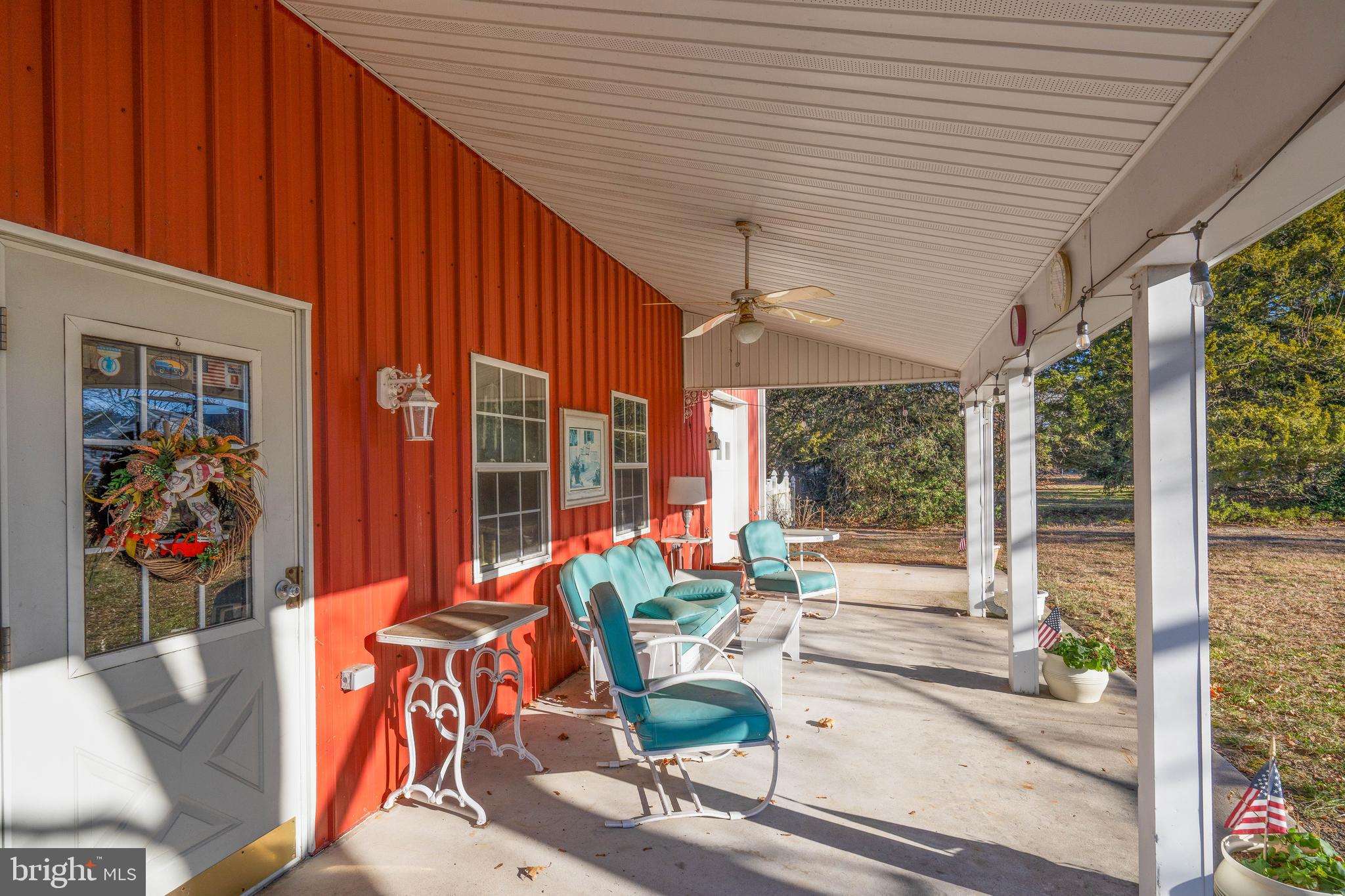 19 Middle Road Hammonton, NJ 08037 - Photo 38 of 52 a living room with furniture