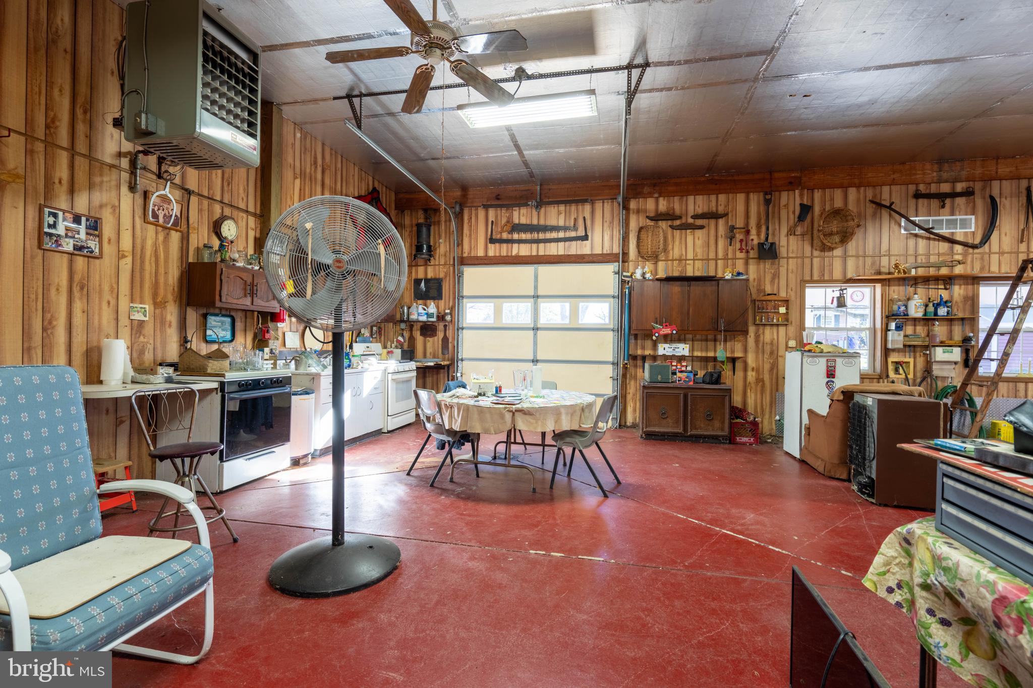19 Middle Road Hammonton, NJ 08037 - Photo 40 of 52 a living room with lots of furniture and a chandelier