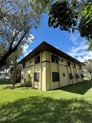 a front view of house with yard