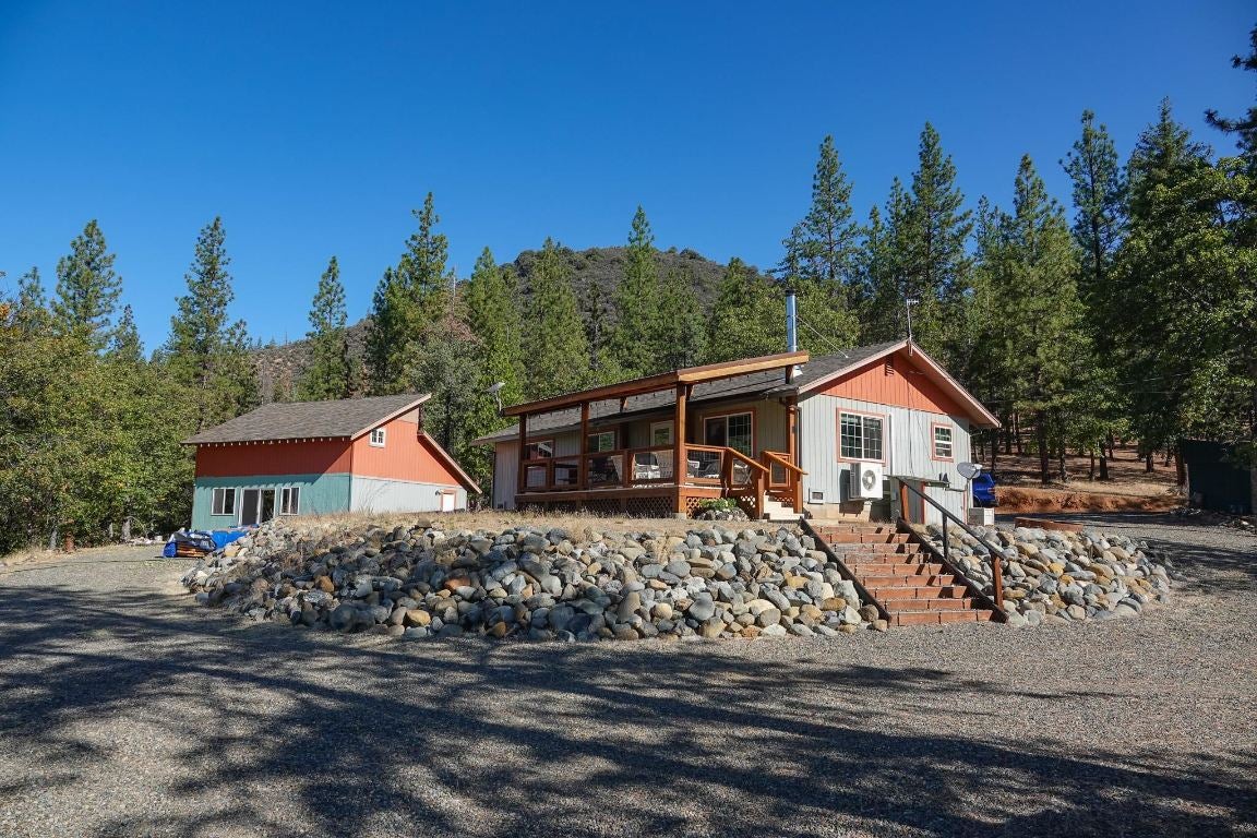 10206 Quartz Valley Road Fort Jones, CA 96032 - Photo 1 of 50 Gallery Image 1