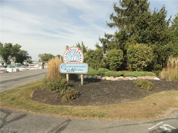 $39,900 | North Windward Port, Port Clinton, OH 43452