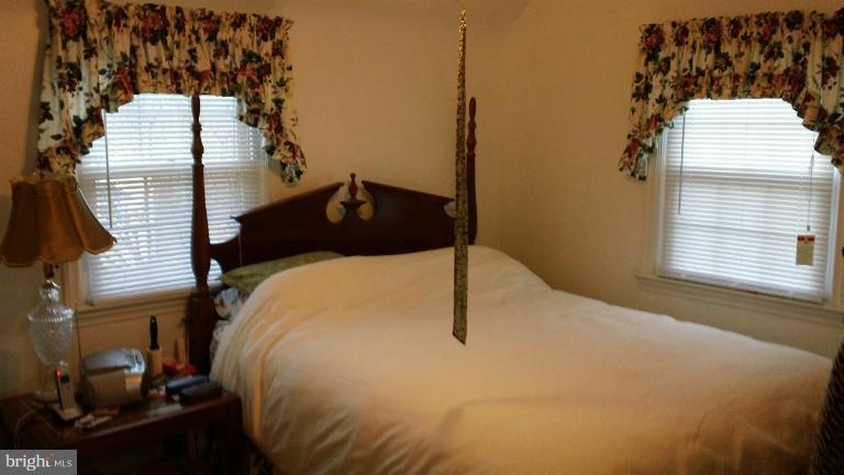 5009 Pilgrim Road Baltimore, MD 21214 - Photo 8 of 10 Bedroom (Master)