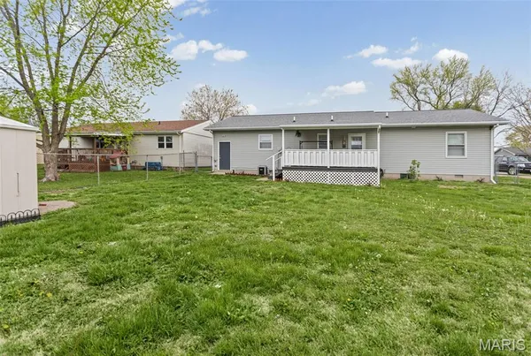 $168,000 | 114 Rosewood Drive, Jerseyville, IL 62052