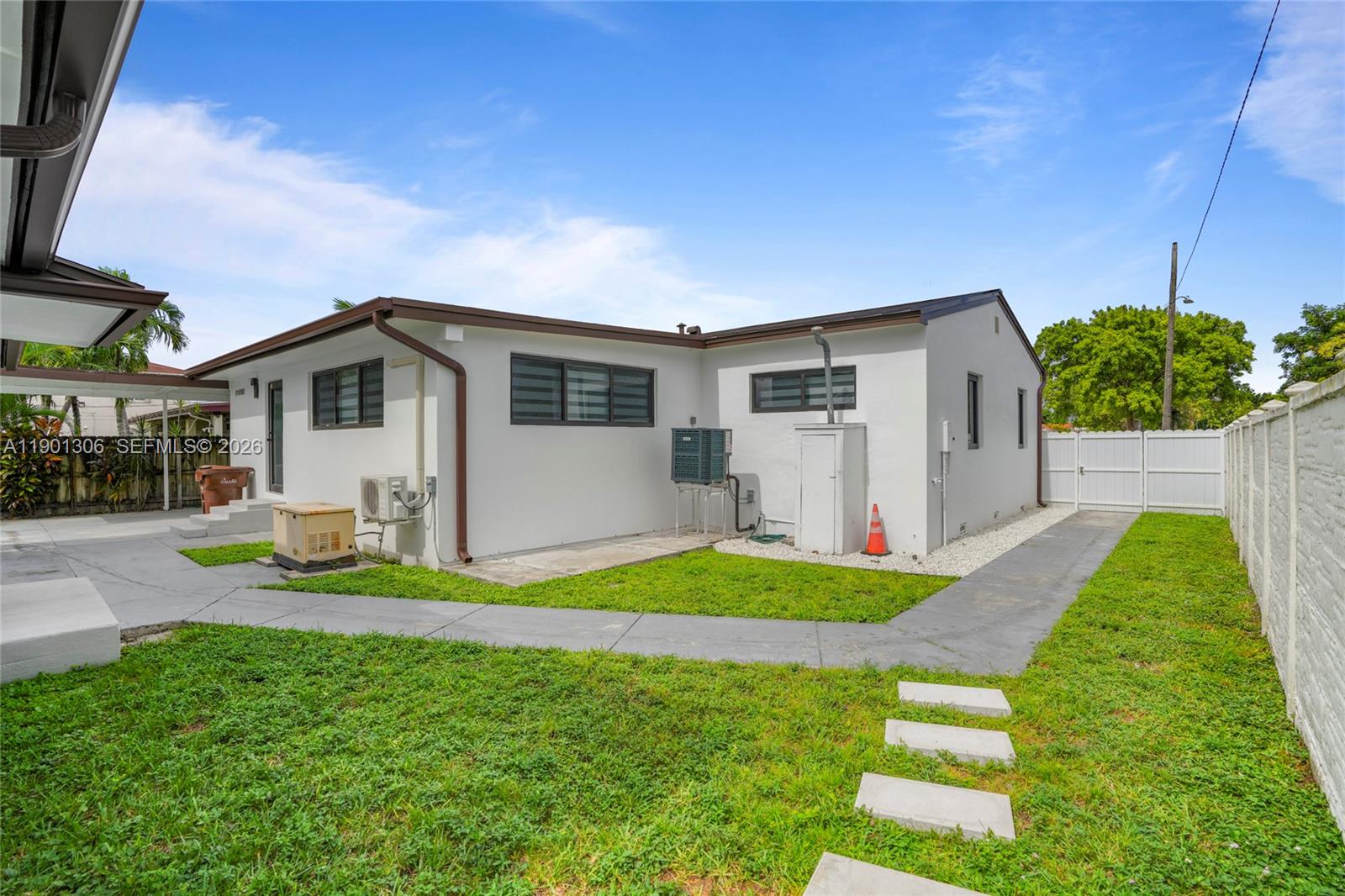 160 East 34th Street Hialeah, FL 33013 - Photo 48 of 79