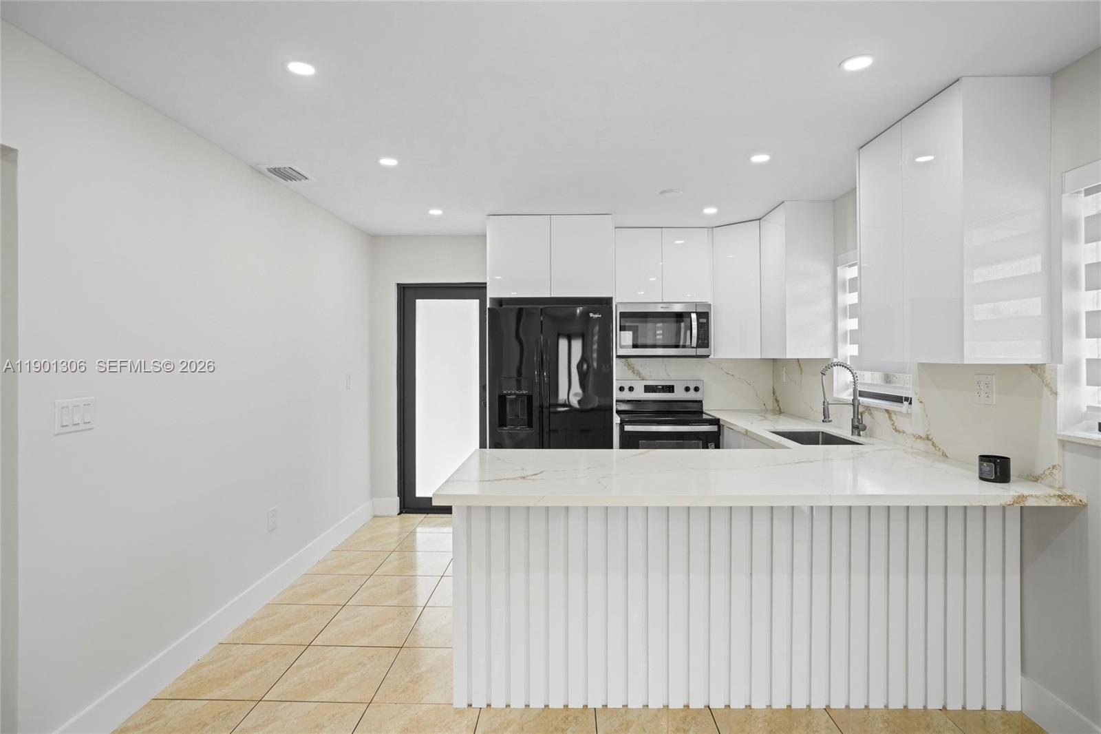 160 East 34th Street Hialeah, FL 33013 - Photo 55 of 79