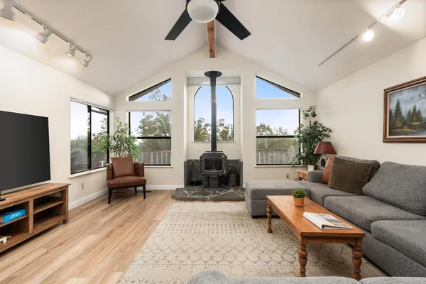 $499,900 | 53050 Ridge Top Drive, North Fork, CA 93643