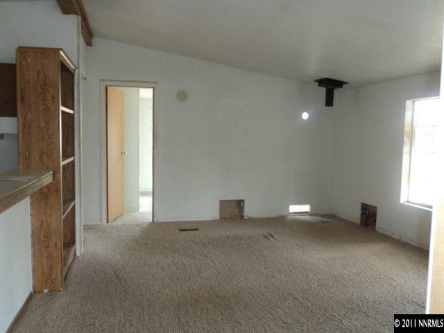 17865 Cold Springs Drive Reno, NV 89508 - Photo 3 of 13 an empty room with windows