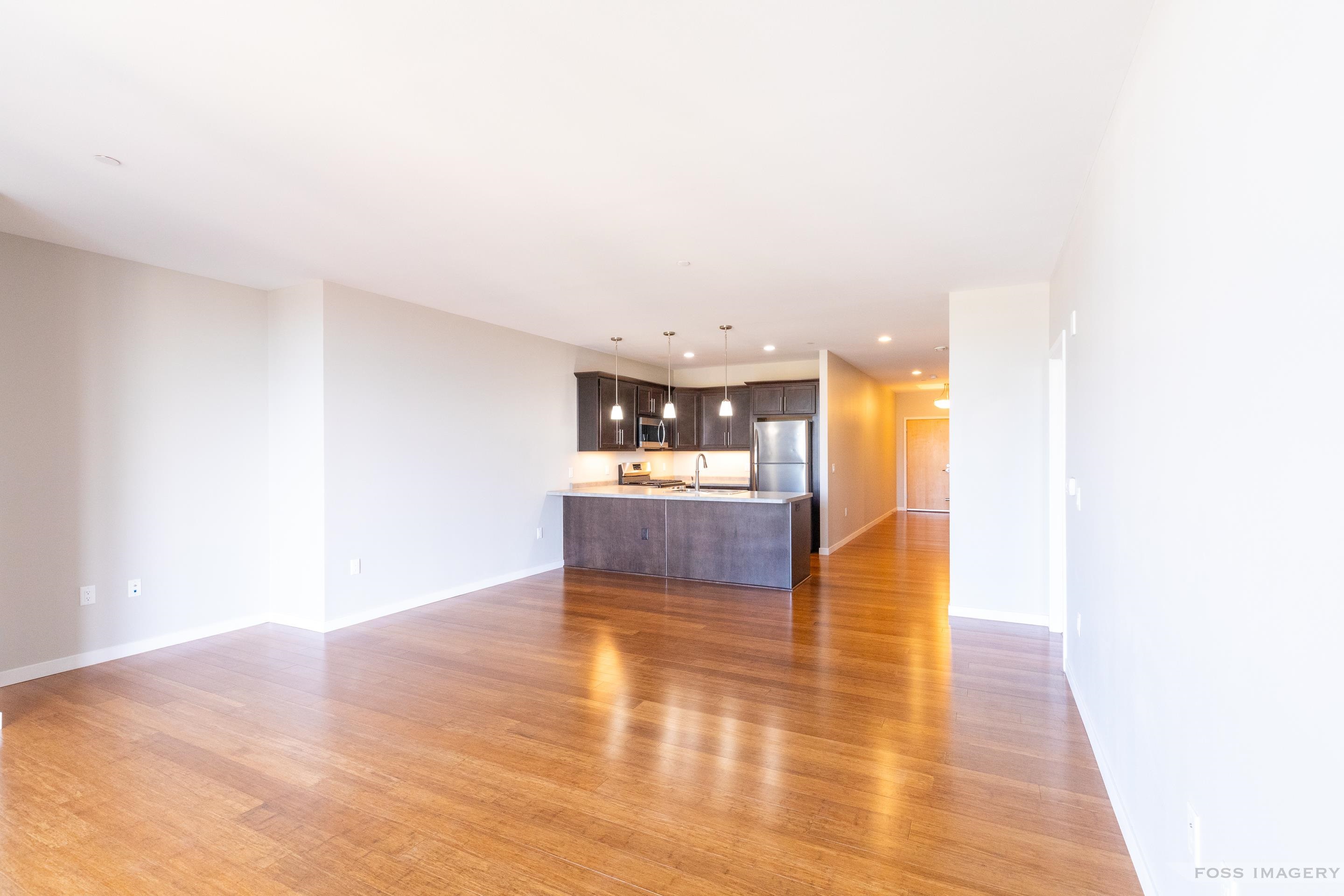 625 North Segoe Road, Unit 504 Madison, WI 53705 - Photo 11 of 38