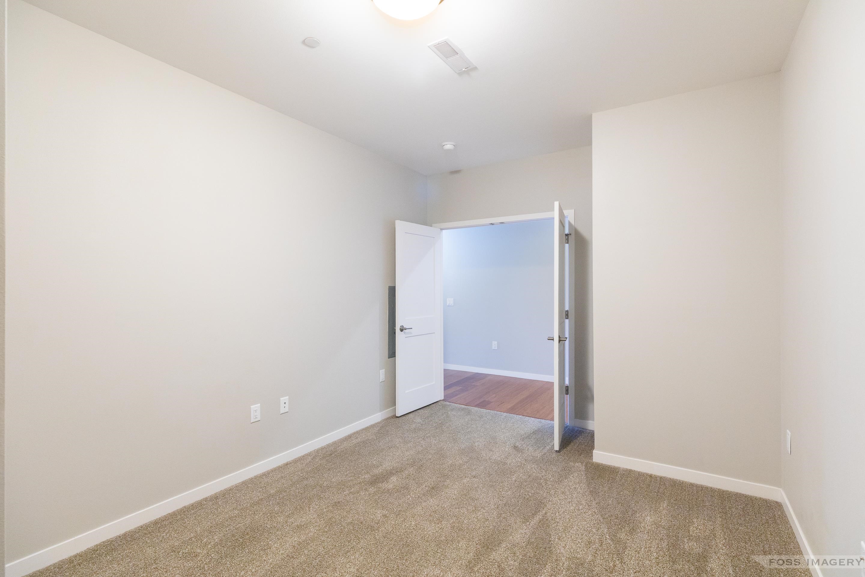 625 North Segoe Road, Unit 504 Madison, WI 53705 - Photo 16 of 38