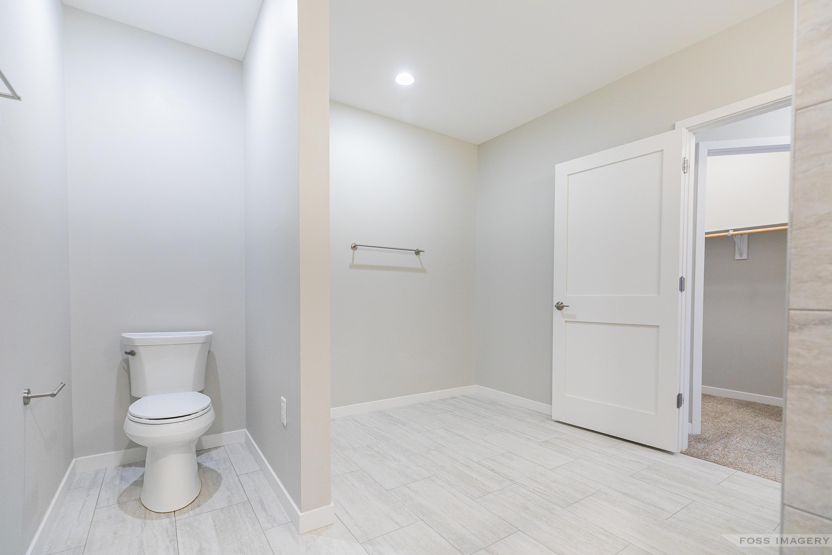 625 North Segoe Road, Unit 504 Madison, WI 53705 - Photo 20 of 38