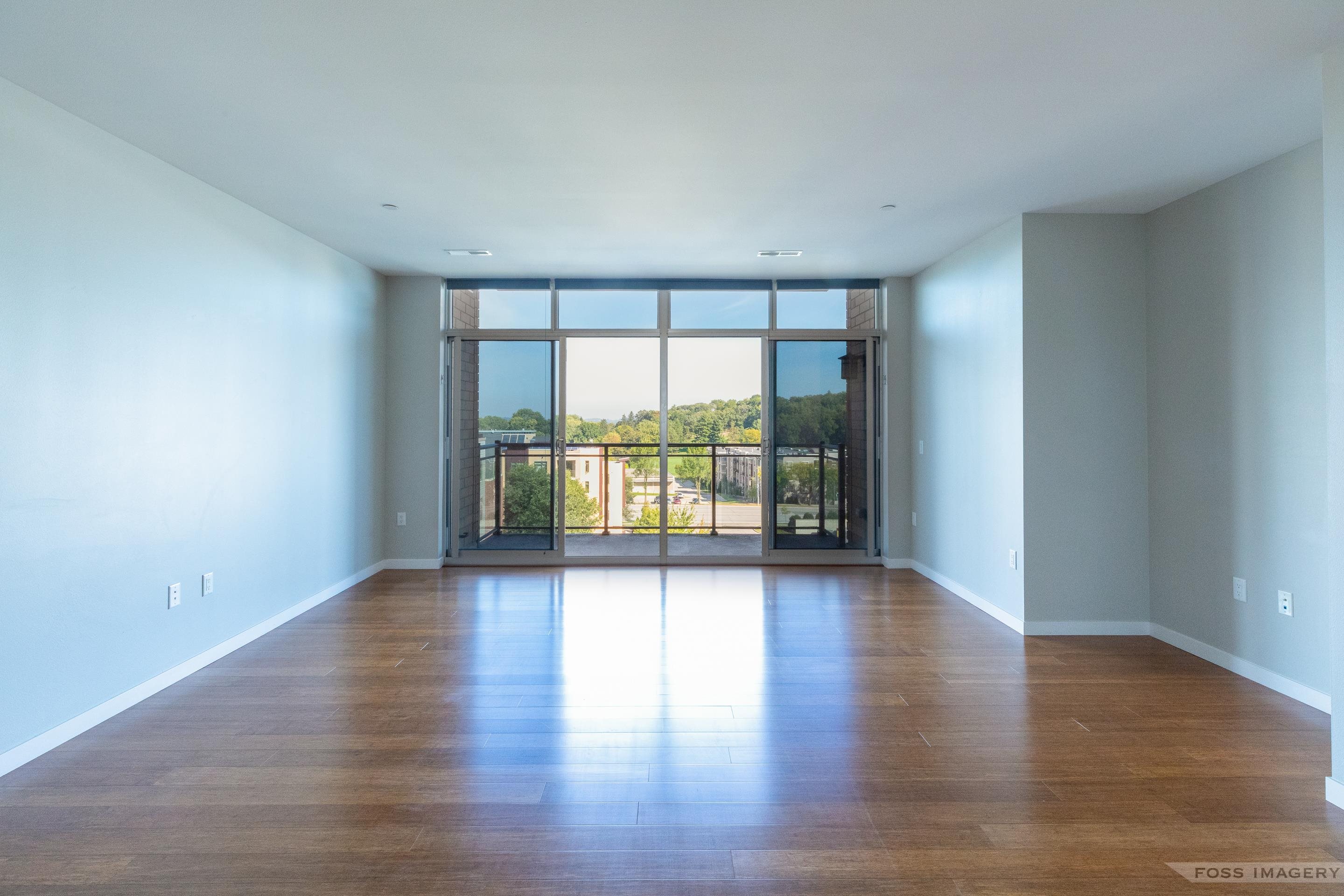 625 North Segoe Road, Unit 504 Madison, WI 53705 - Photo 5 of 38