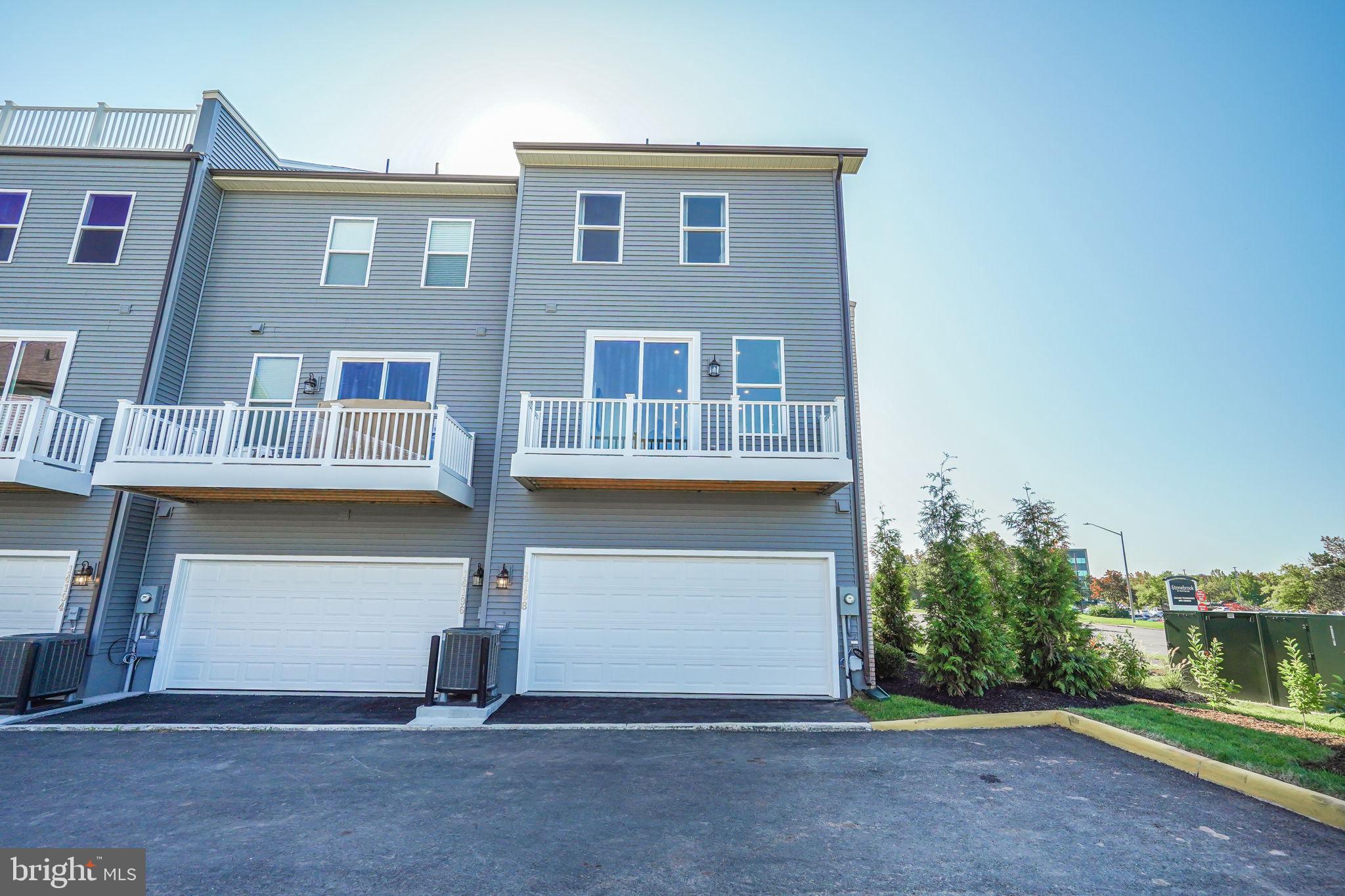 14182 Gypsum Loop Chantilly, VA 20151 - Photo 47 of 61