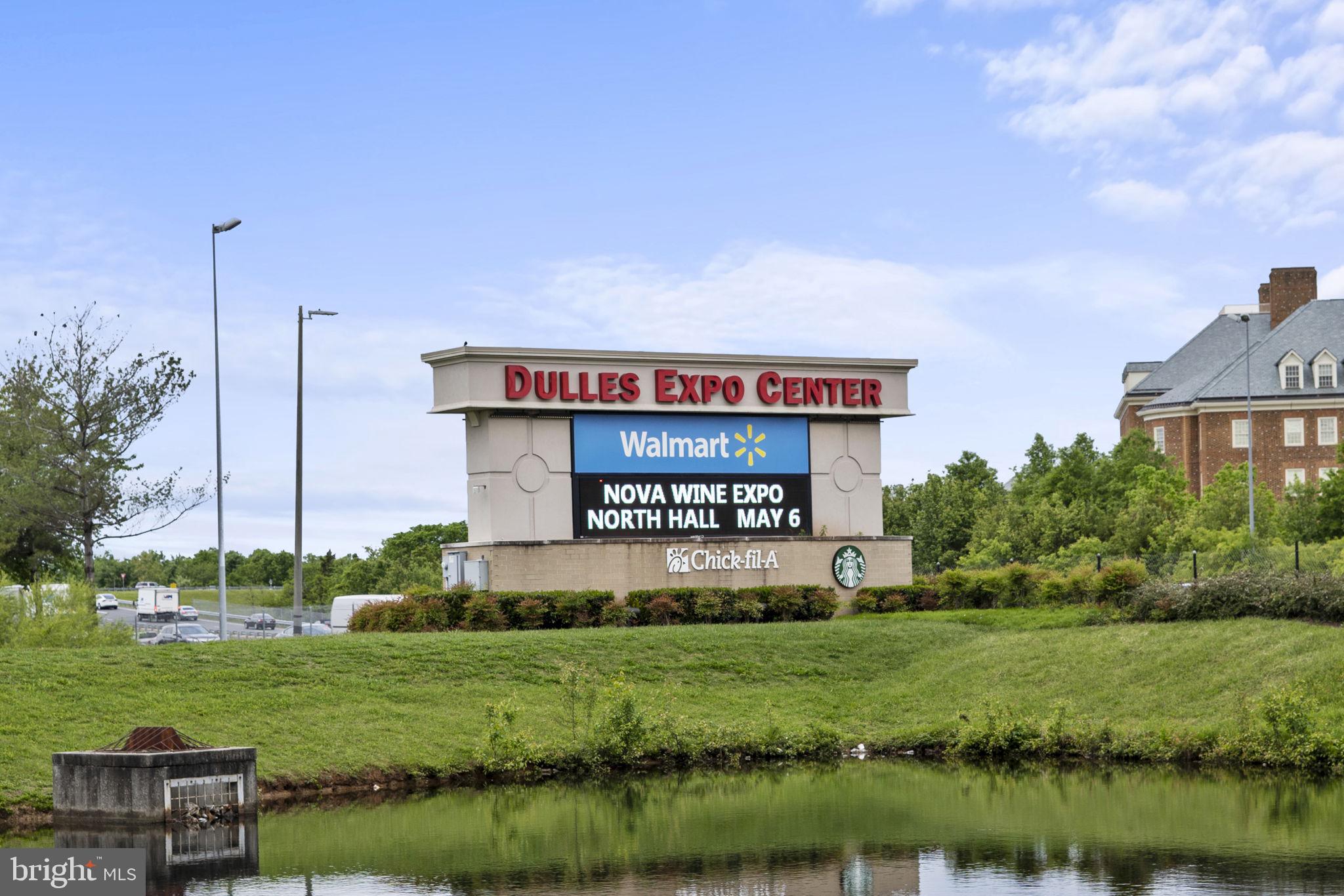 14182 Gypsum Loop Chantilly, VA 20151 - Photo 52 of 61