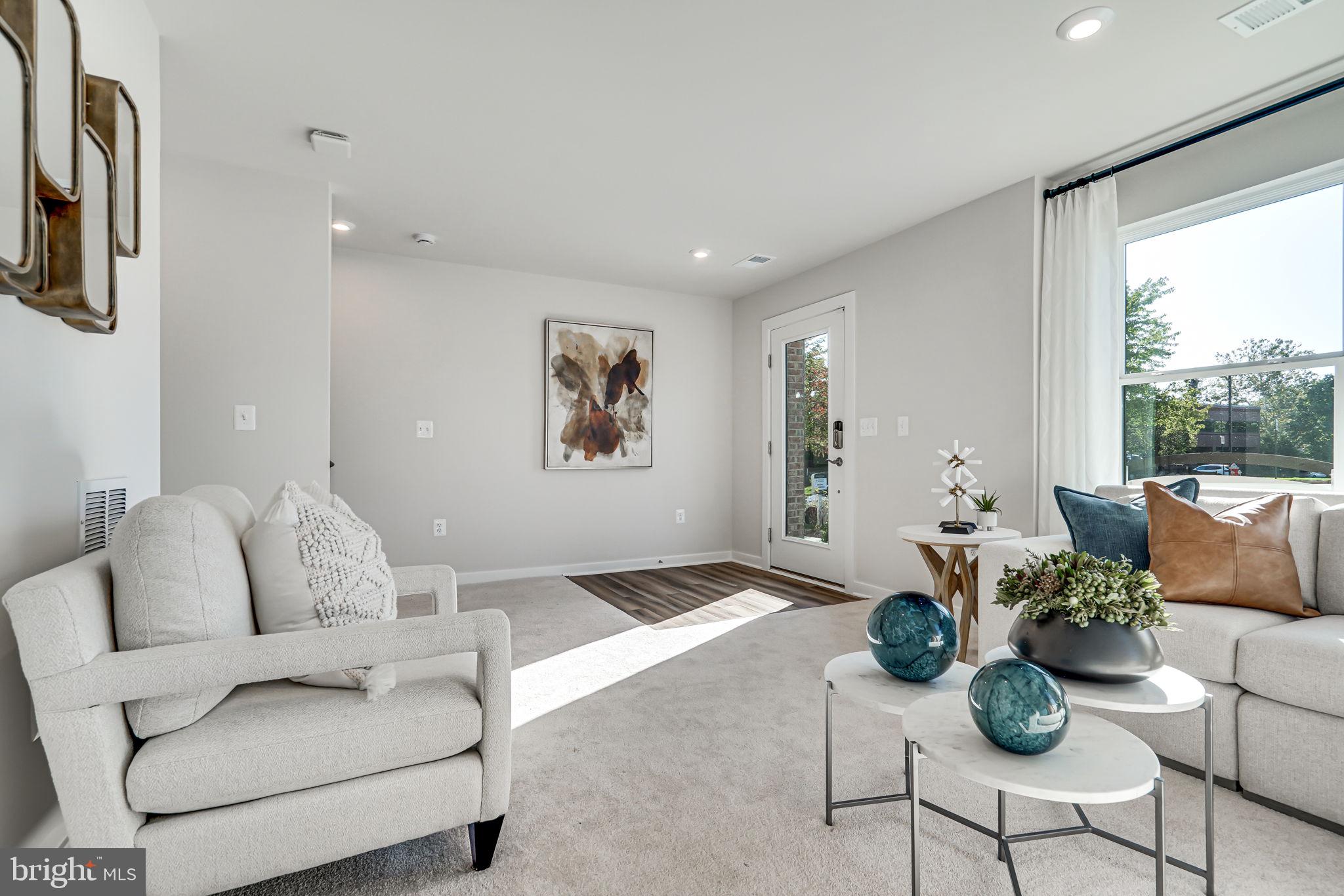 14182 Gypsum Loop Chantilly, VA 20151 - Photo 6 of 61