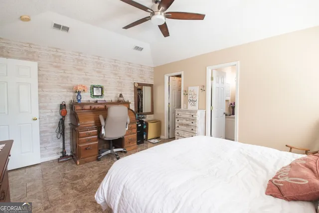 $285,000 | 208 McQueen Circle, St. Marys, GA 31558