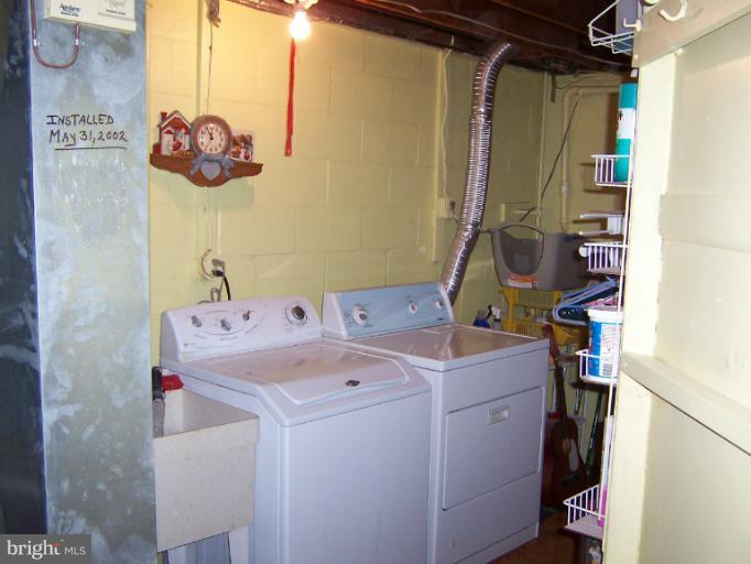 5692 Utrecht Road Baltimore, MD 21206 - Photo 16 of 27 Laundry Room