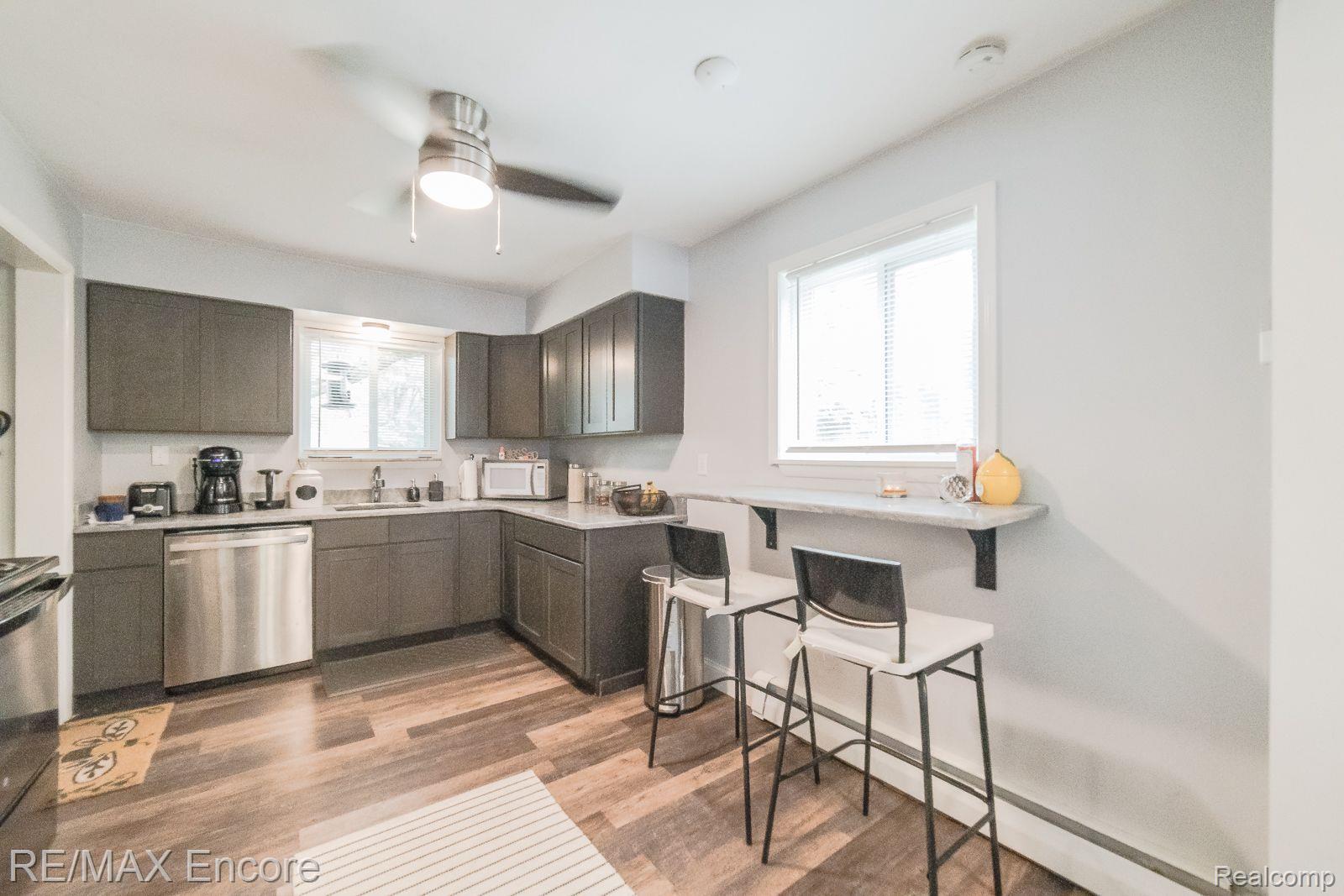 1002 Mahaffy Avenue Rochester, MI 48307 - Photo 11 of 41 Gallery Image 11