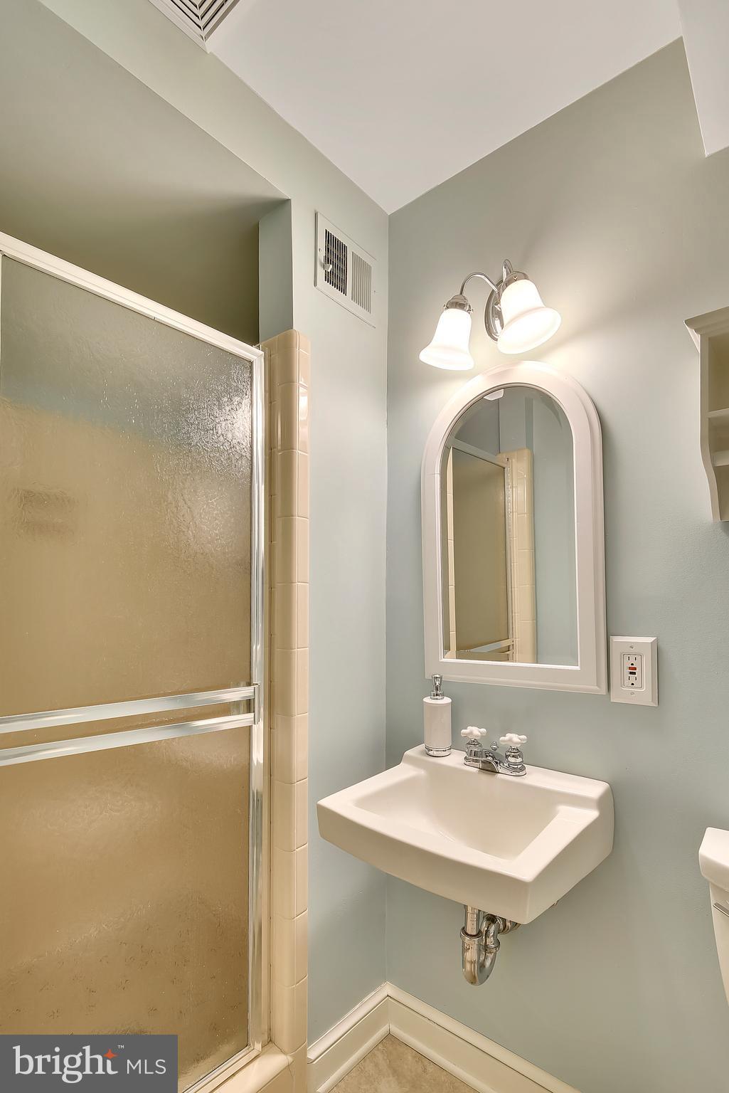 4604 Woodfield Road Bethesda, MD 20814 - Photo 25 of 28 Lower Level Bath