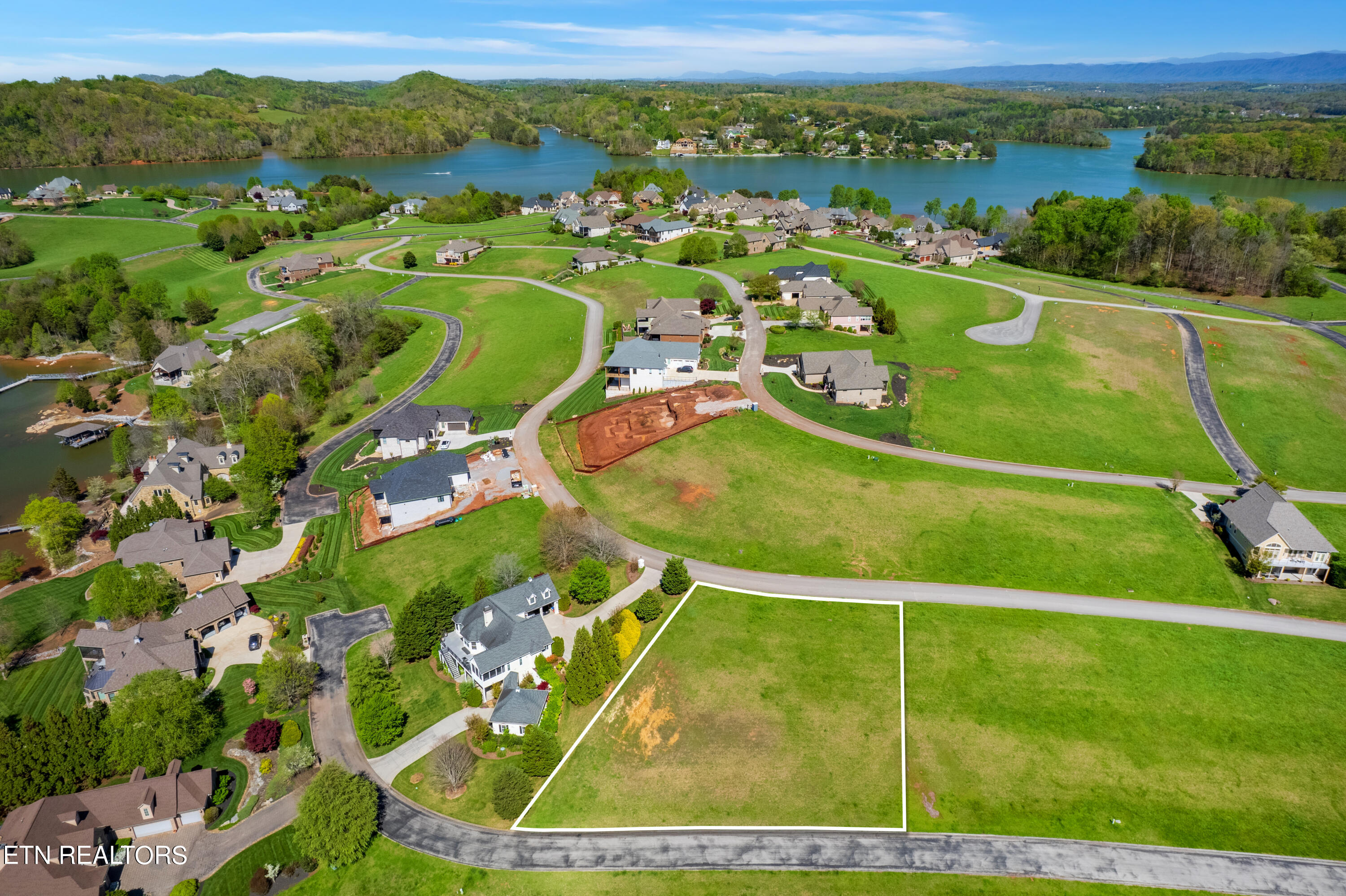 150 Wildwing Drive Vonore, TN 37885 - Photo 2 of 10 DJI_0584-HDR