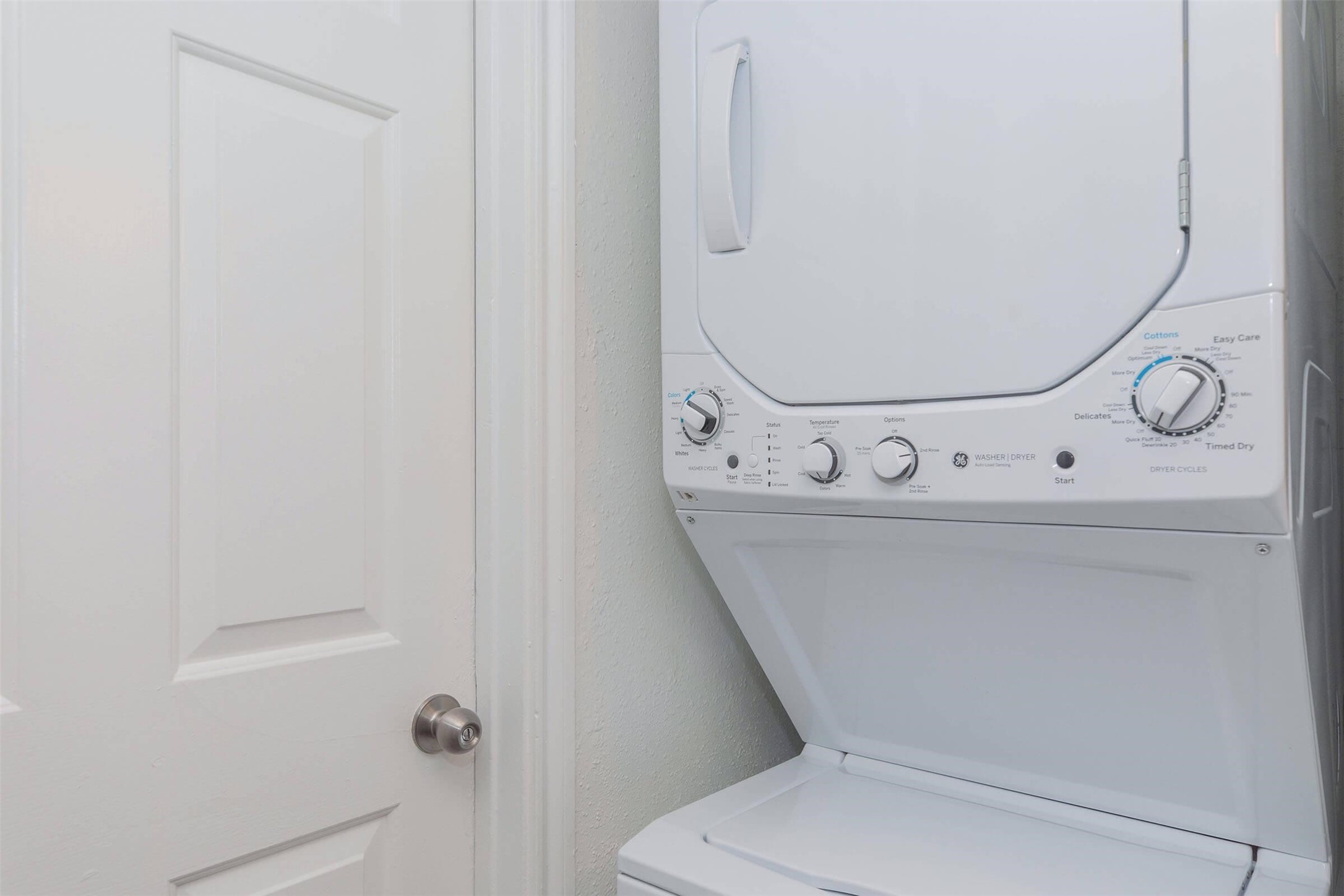 3001 Hillcroft Street, Unit G0605 Houston, TX 77057 - Photo 17 of 50 a bathroom with a toilet and a sink