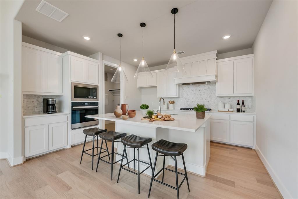 656 Blakelys Way Fate, TX 75189 - Photo 7 of 39