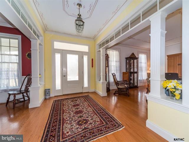 3129 Fairfield Road Gettysburg, PA 17325 - Photo 13 of 47 a living room with furniture and a rug