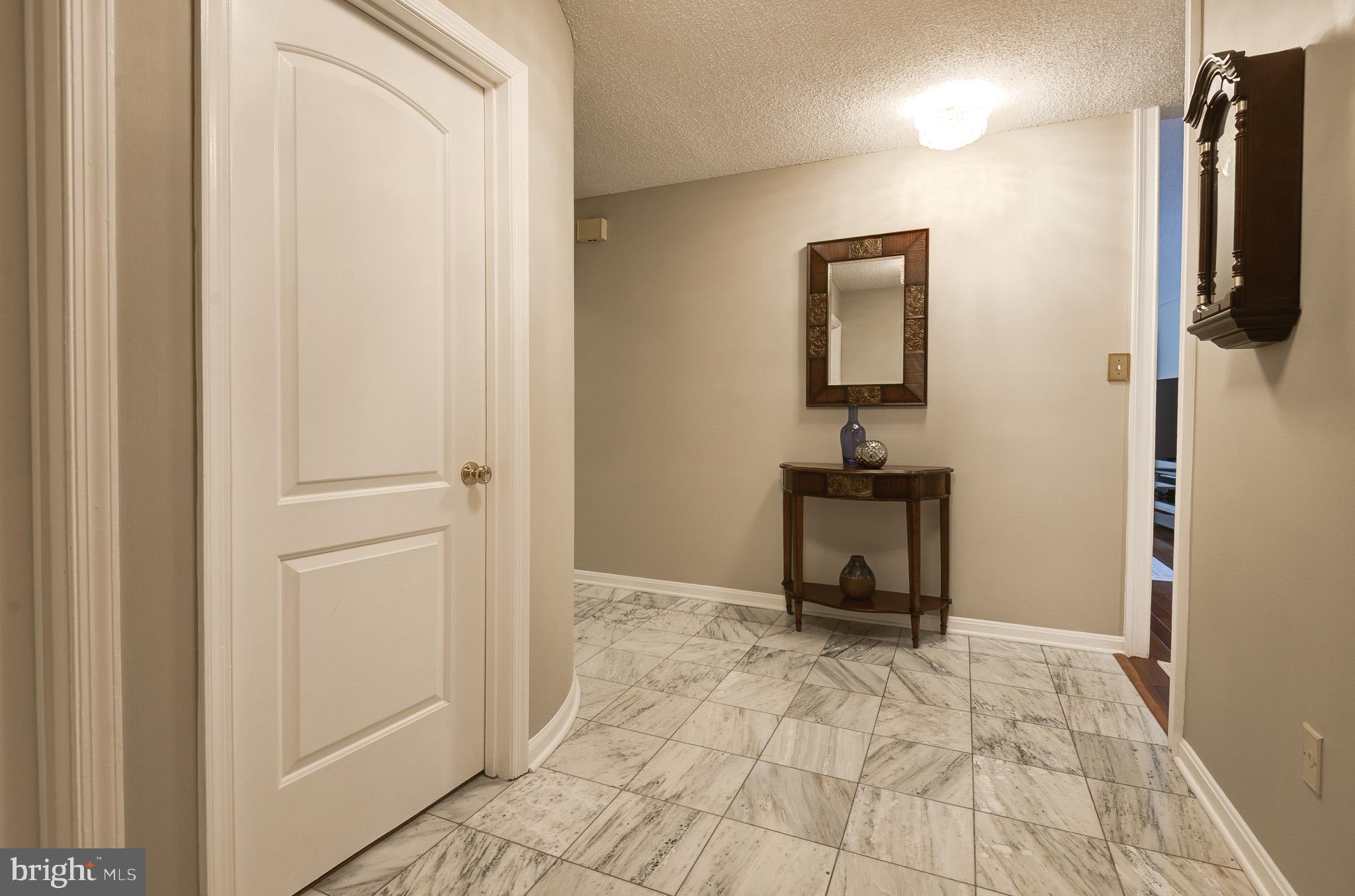 1101 South Arlington Ridge Road, Unit 106 Arlington, VA 22202 - Photo 13 of 33