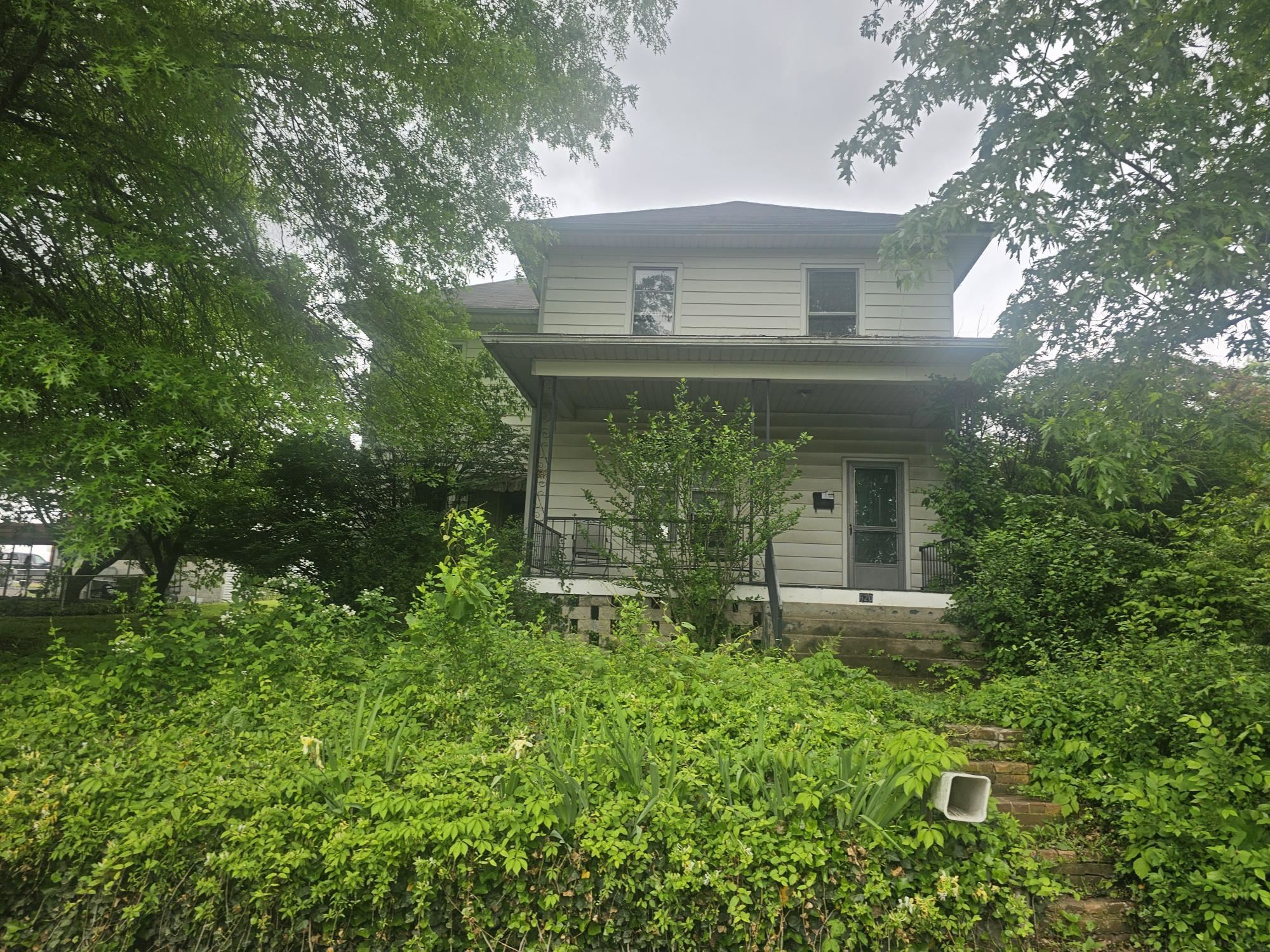 620 Bellefonte Road Ashland, KY 41102 - Photo 1 of 9