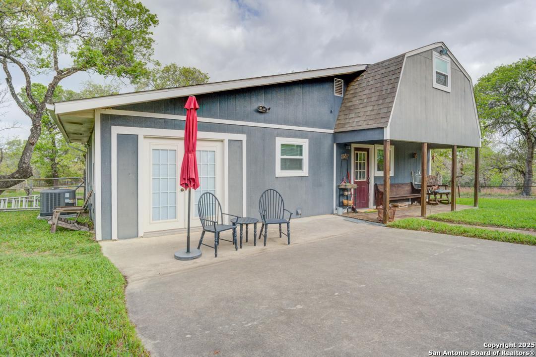 140 Guadalupe Ranch Lane Seguin, TX 78155 - Photo 2 of 39