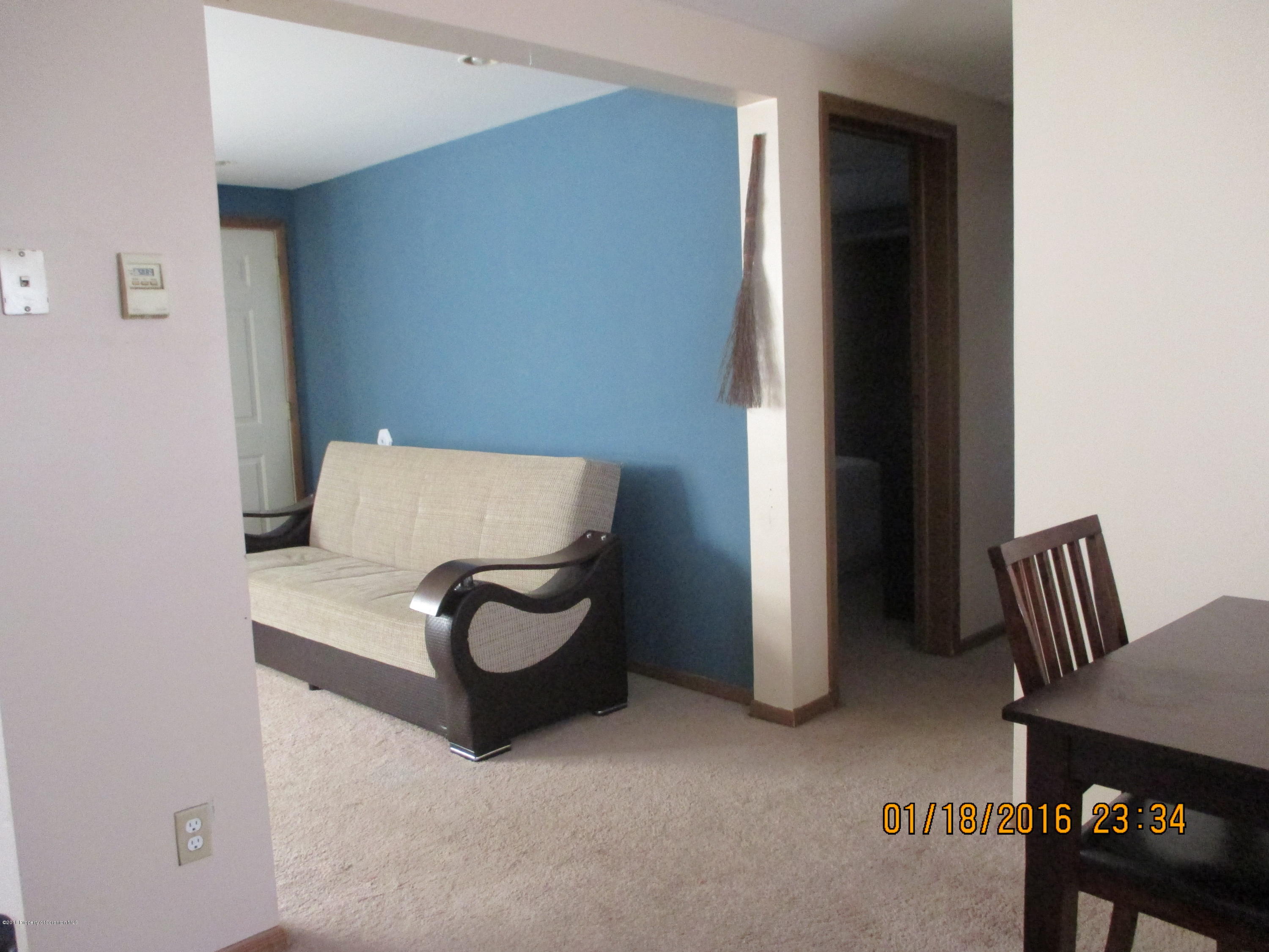 59 Matthews Road Moscow, PA 18444 - Photo 5 of 36 a view of living room with furniture and air conditioner vent