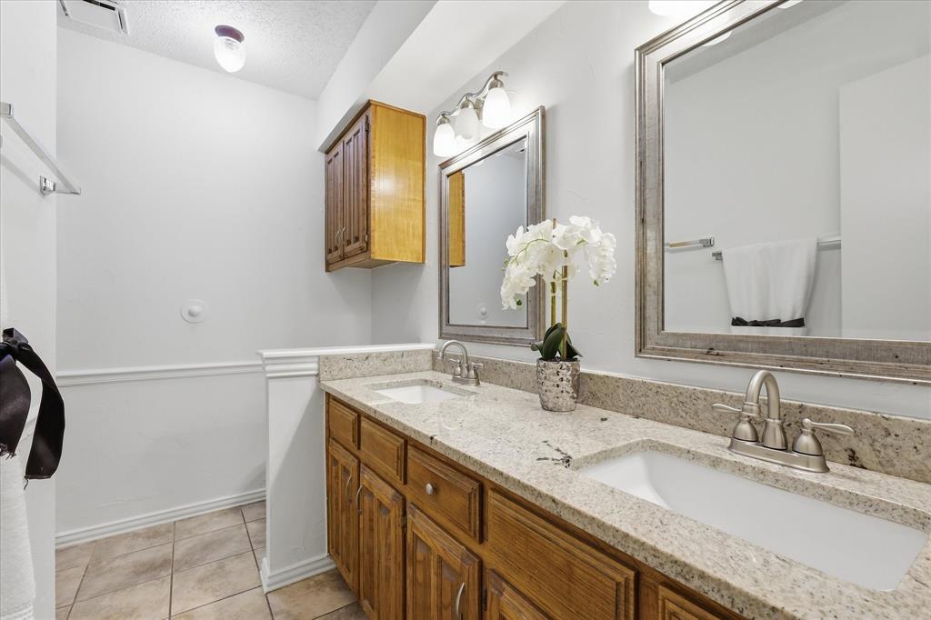 4203 Spring Meadow Lane Flower Mound, TX 75028 - Photo 9 of 15