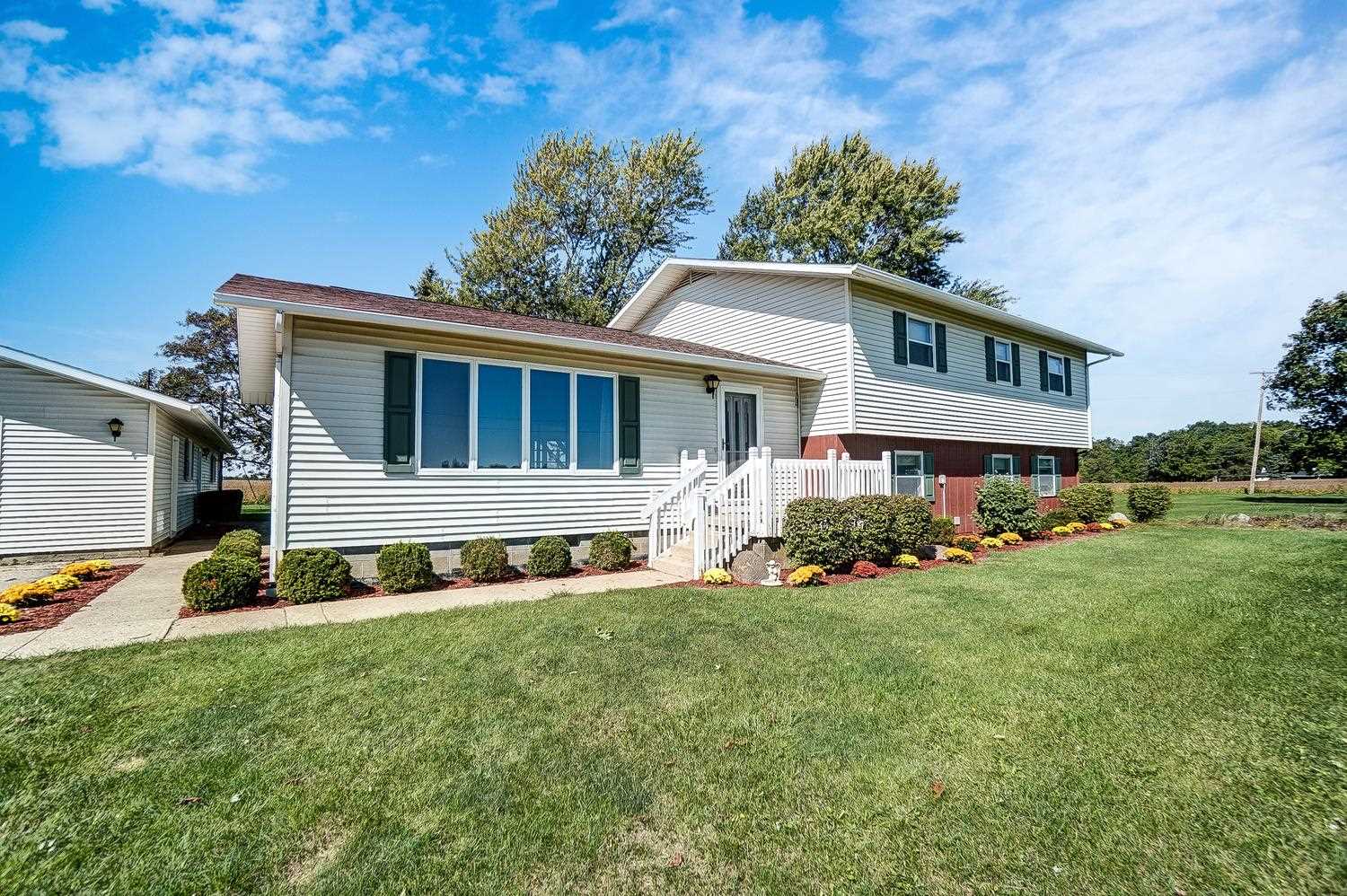 10758 South Wayne Road Warren, IN 46792 - Photo 3 of 36 Gallery Image 3