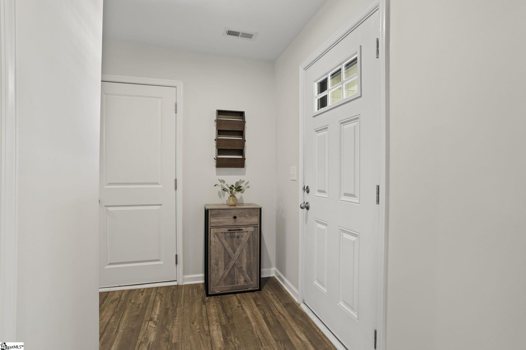 104 Barrington Creek Road Piedmont, SC 29673 - Photo 4 of 29