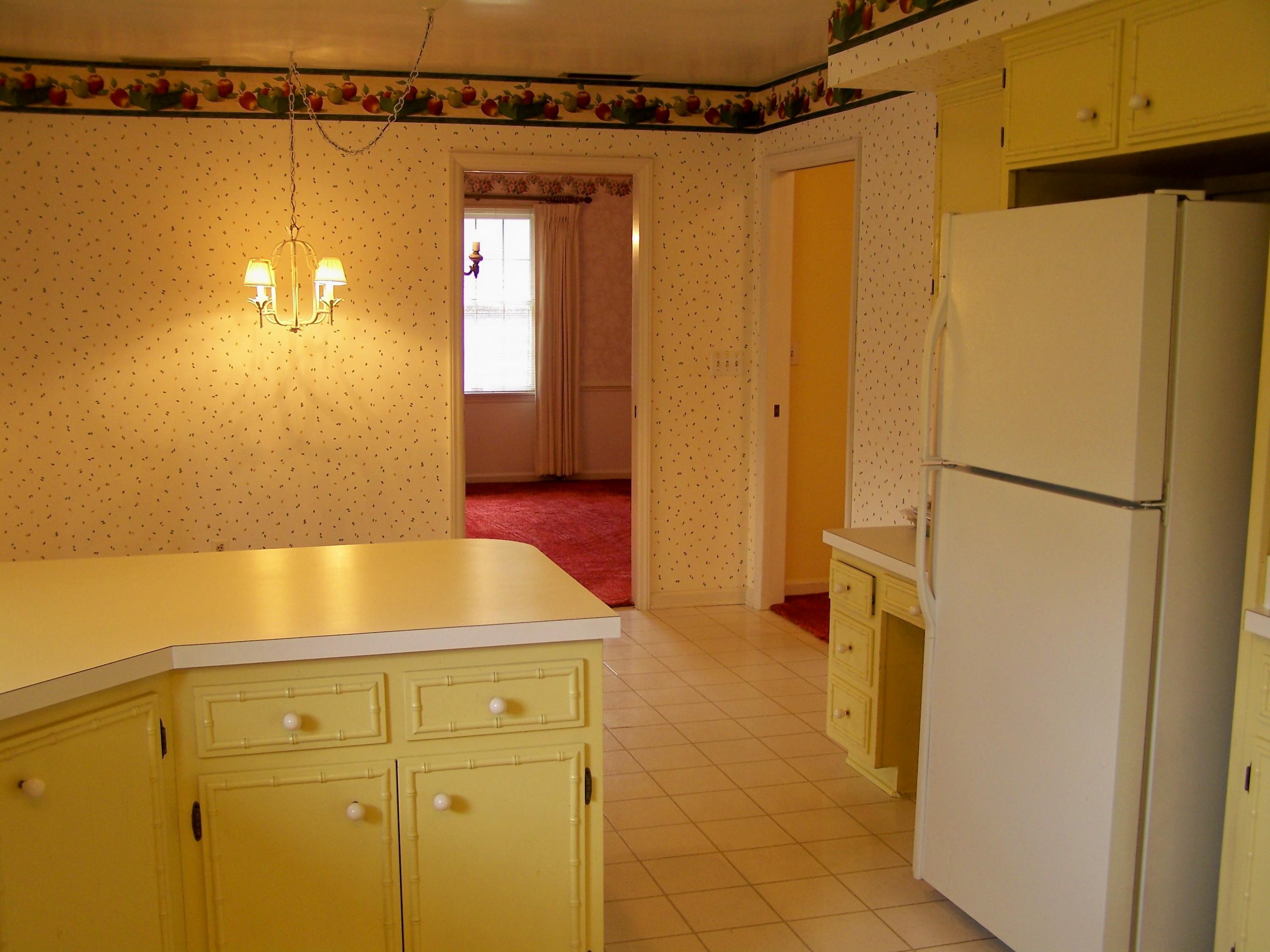 8205 Barrens Road Roanoke, VA 24019 - Photo 26 of 58 View toward Dining Room