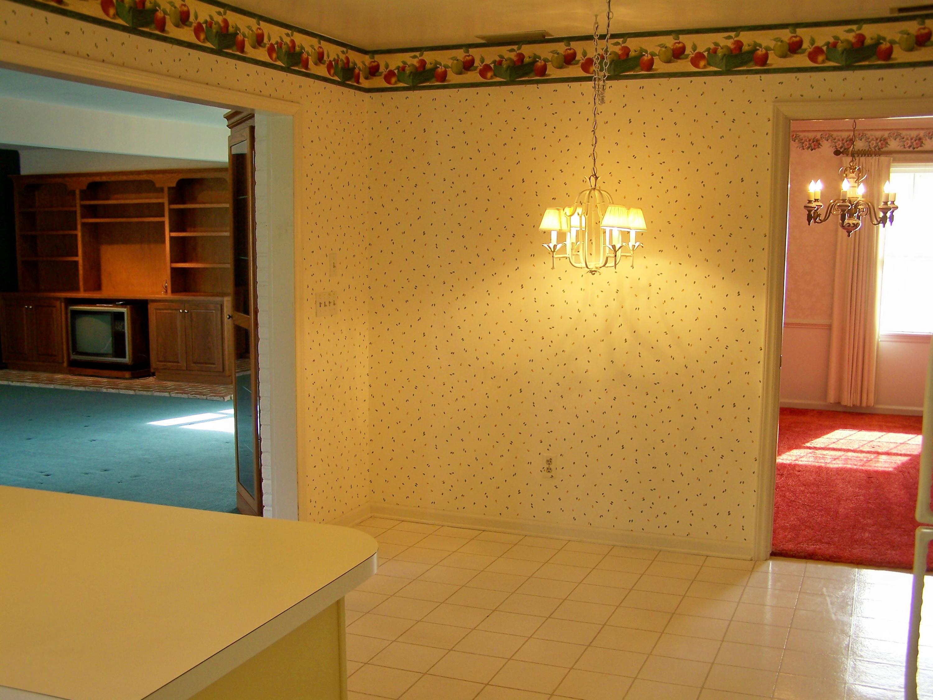 8205 Barrens Road Roanoke, VA 24019 - Photo 27 of 58 Breakfast Area