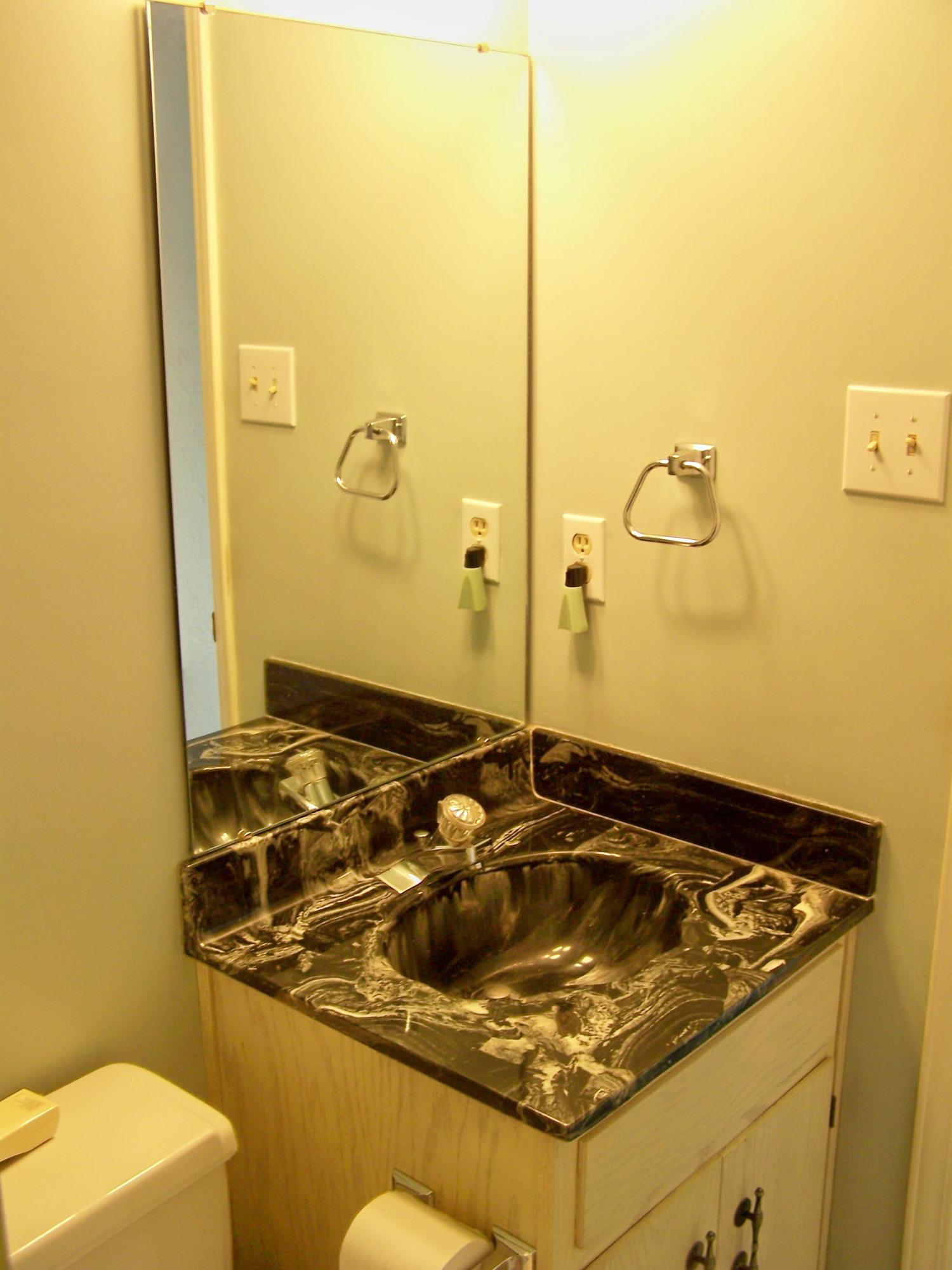 8205 Barrens Road Roanoke, VA 24019 - Photo 51 of 58 Bathroom #3