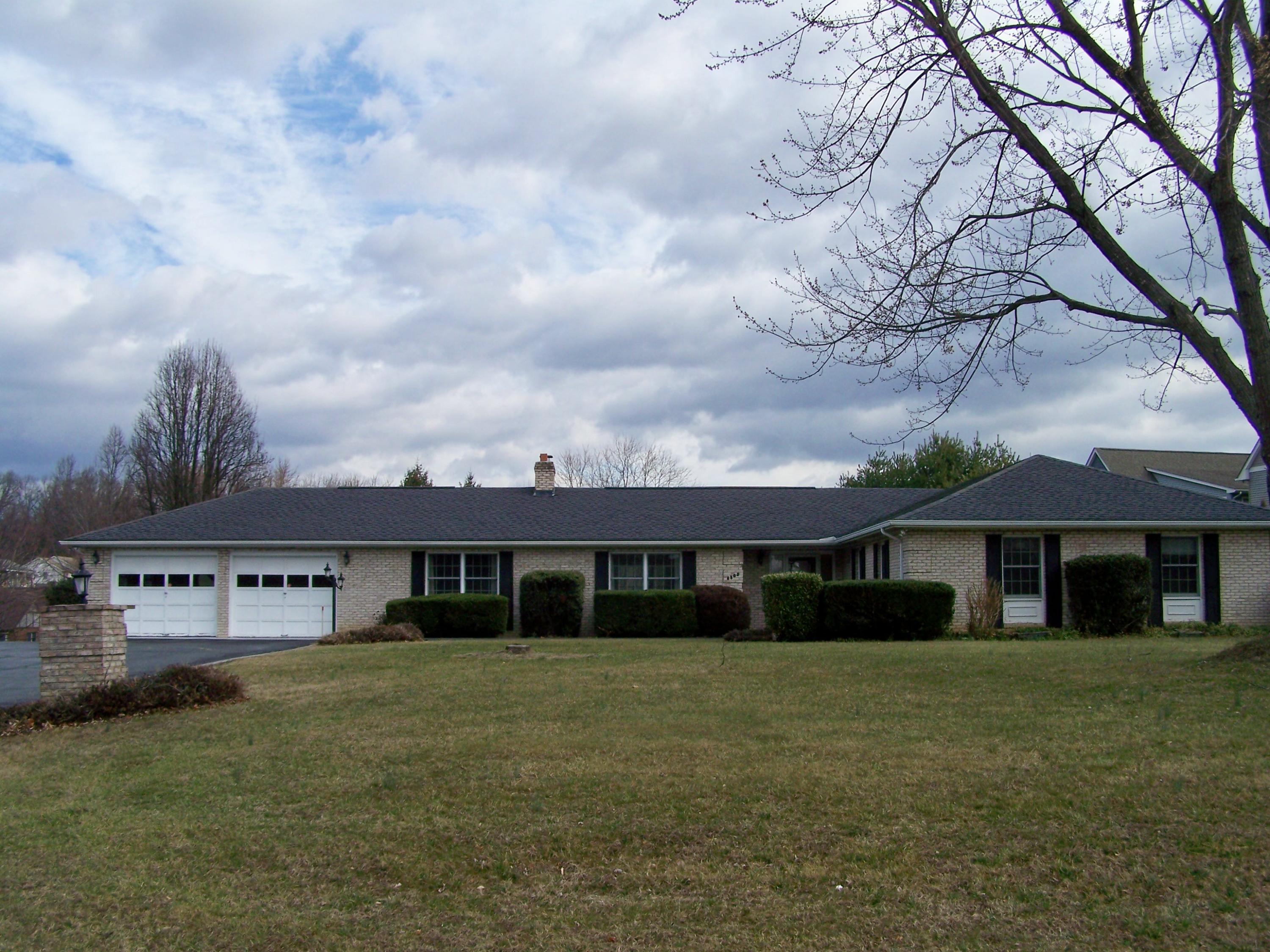 8205 Barrens Road Roanoke, VA 24019 - Photo 7 of 58 Expansive One-Level Home!