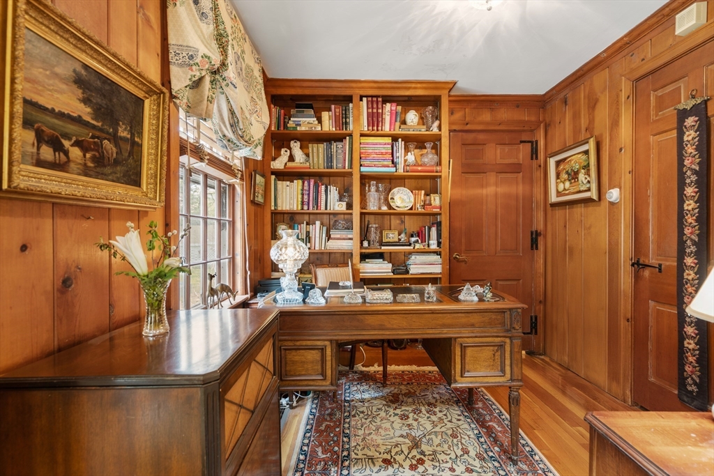 167 Conant Road Weston, MA 02493 - Photo 14 of 23