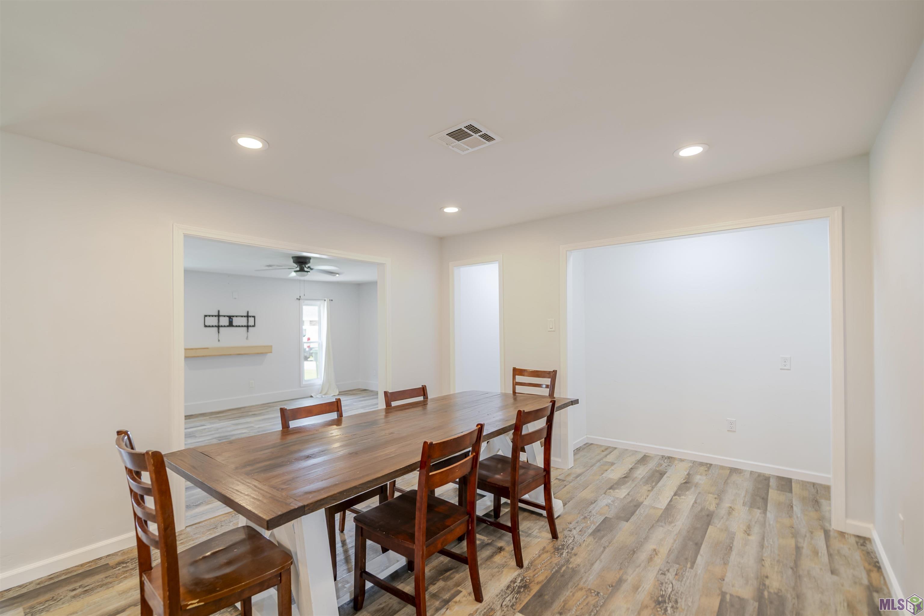 210 Rural Drive Bourg, LA 70343 - Photo 8 of 17 Breakfast Area