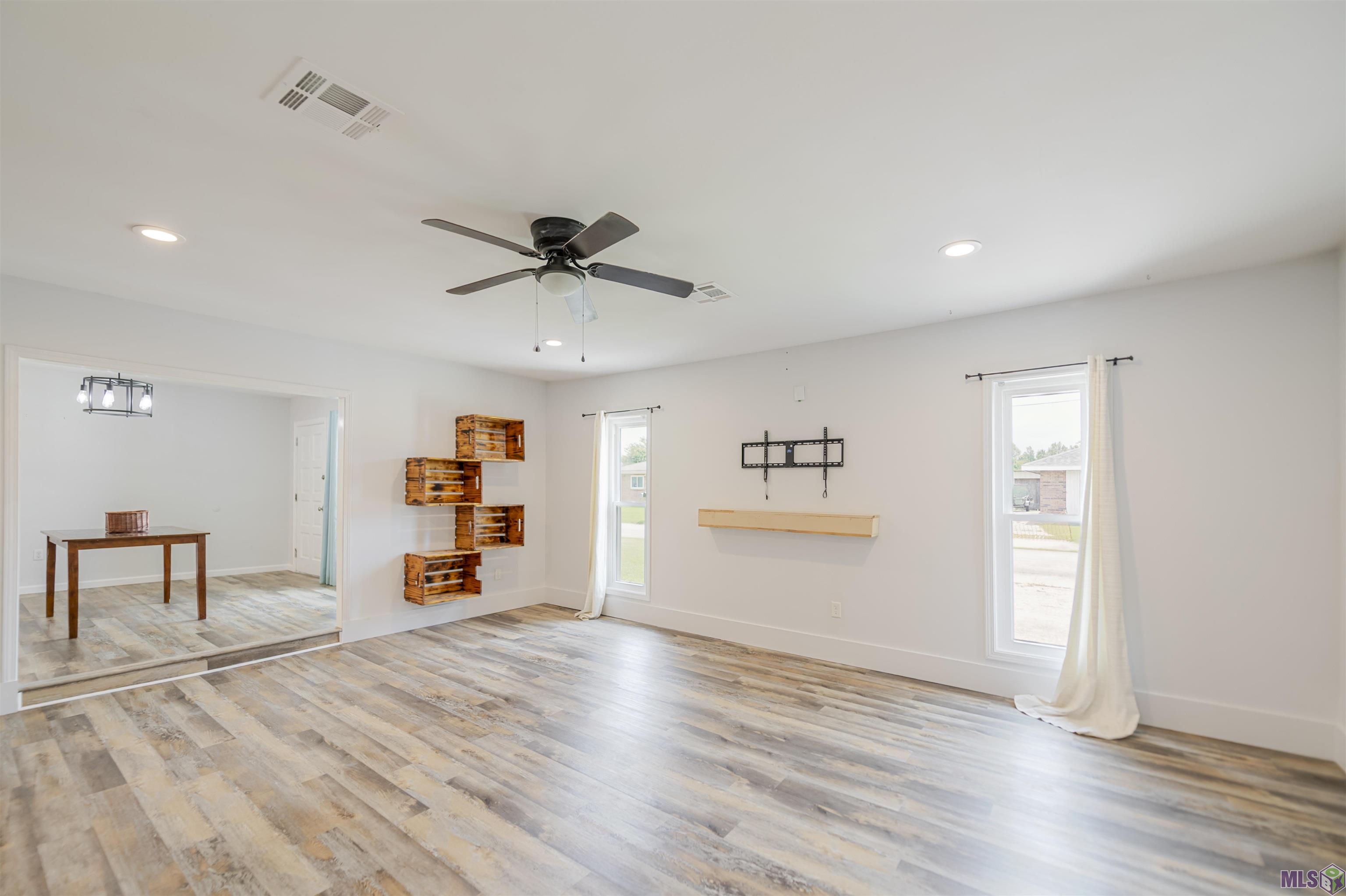 210 Rural Drive Bourg, LA 70343 - Photo 9 of 17 Living Room