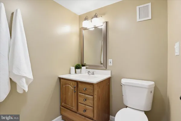 $1,312,207 | 1808 Clovermeadow Drive, Vienna, VA 22182