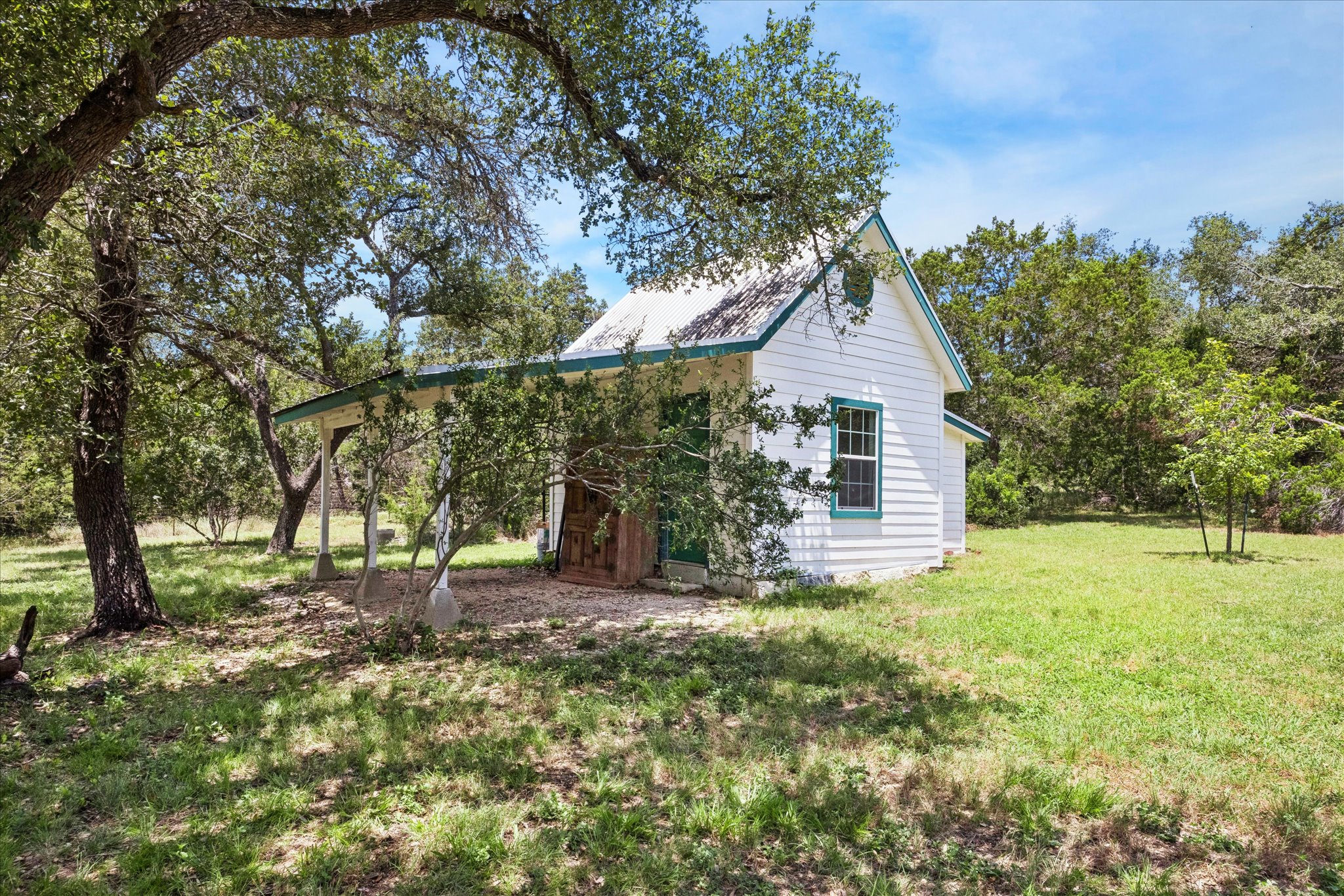 700 South Rainbow Ranch Road Wimberley, TX 78676 - Photo 24 of 29 Well house with fully built out room