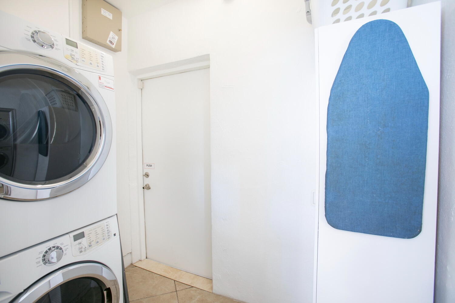 2631 Northeast 48th Street Lighthouse Point, FL 33064 - Photo 21 of 26 a view of entryway with washer and dryer