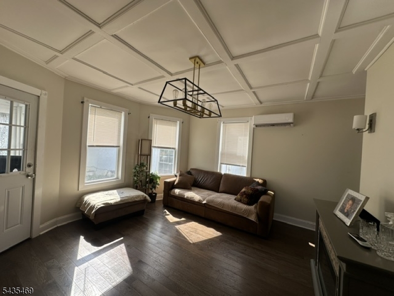 3 Dumont Road Far Hills, NJ 07931 - Photo 2 of 15