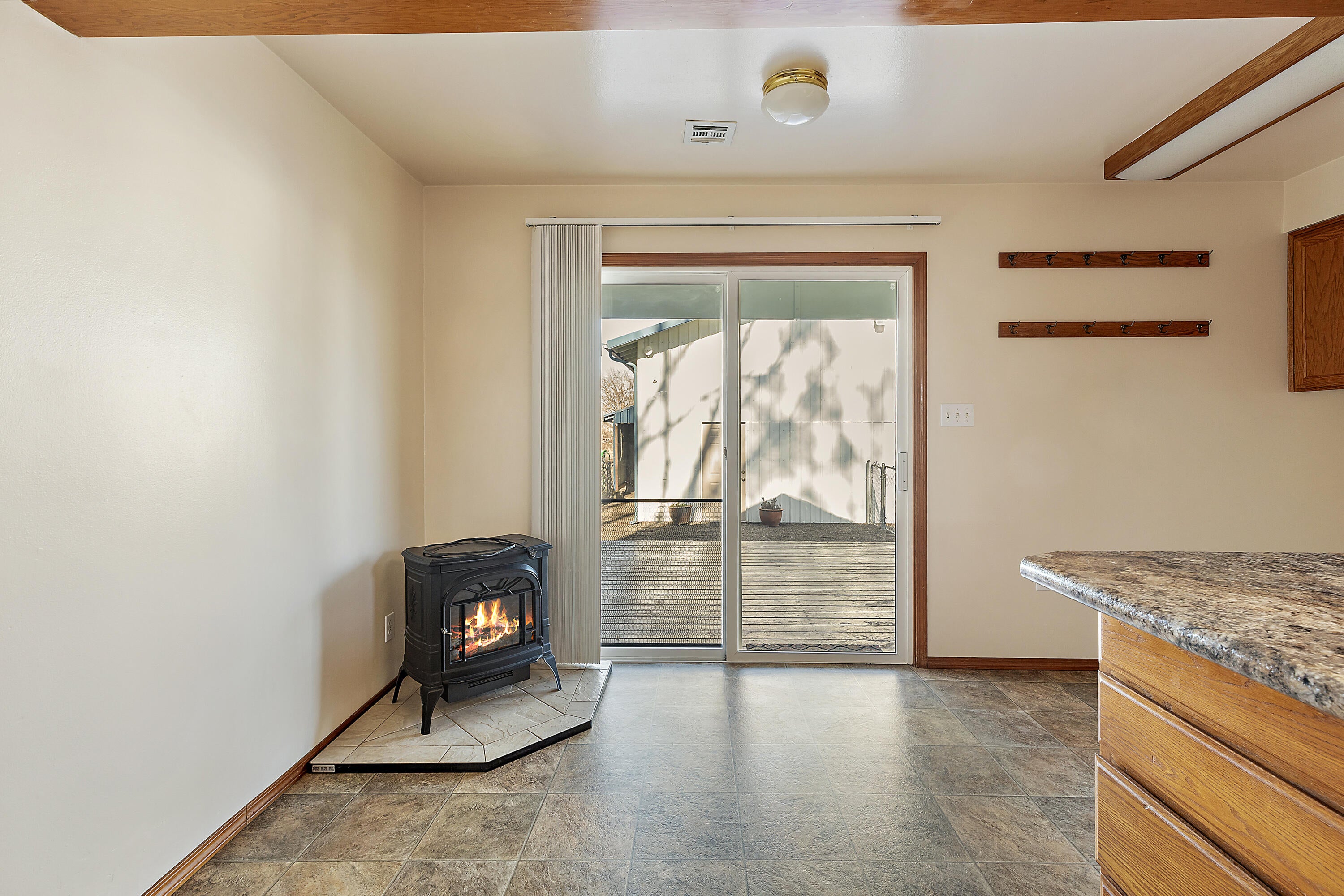 118 South Stage Road Medford, OR 97501 - Photo 23 of 45 23_SS_23